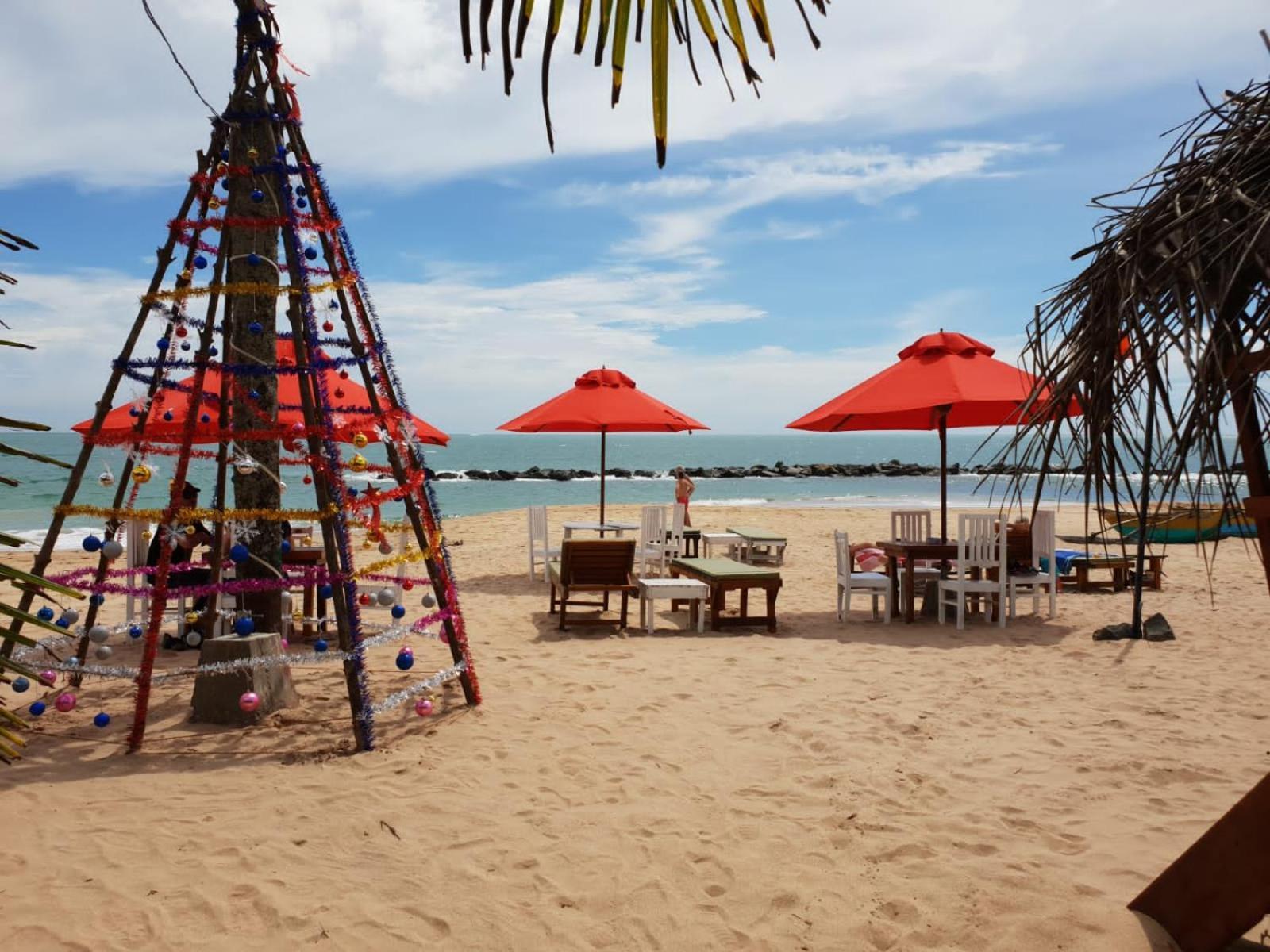 Blue Horizon Beach Hotel Тангалла Экстерьер фото
