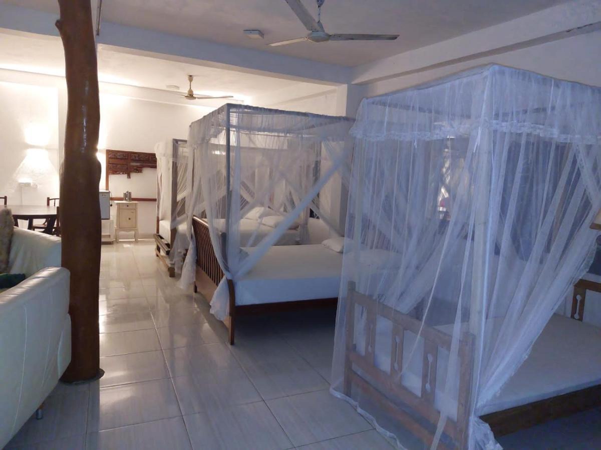Blue Horizon Beach Hotel Тангалла Экстерьер фото
